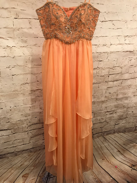 PEACH EVENING GOWN (NEW) Savvy Seconds Boutique PEACH EVENING GOWN (NEW) Savvy Seconds Boutique