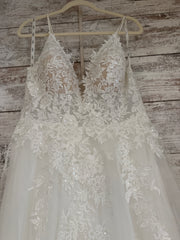 WHITE WEDDING GOWN (NEW) $1699