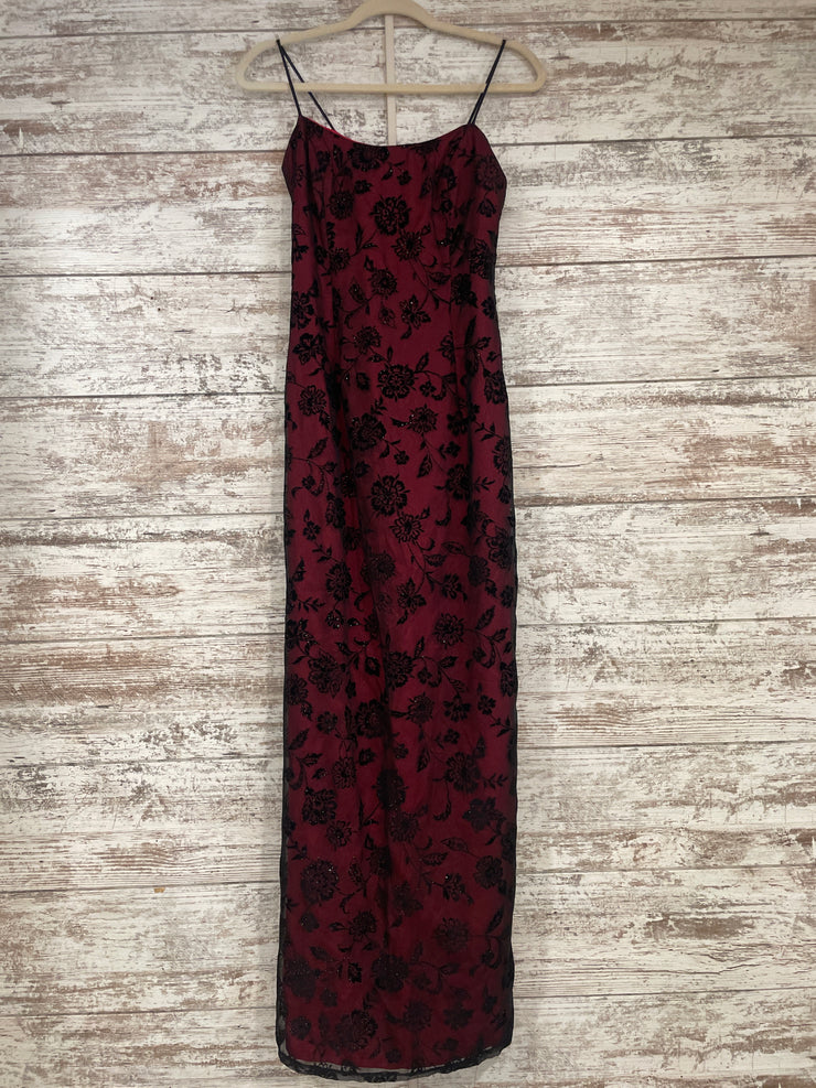 BURGUNDY/BLACK LONG DRESS