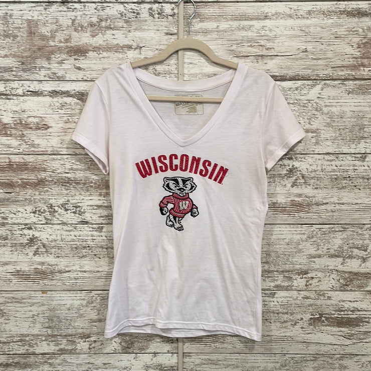 WHITE BADGER SHORT SLEEVE TOP