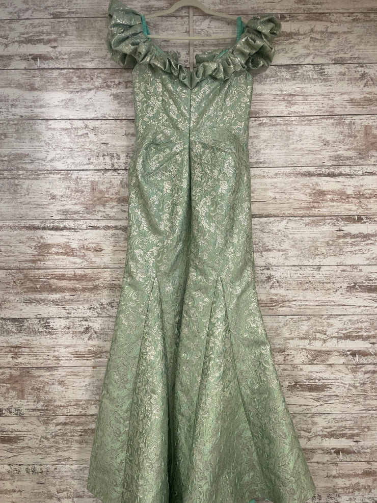 GREEN/FLORAL LONG DRES-NEW$790
