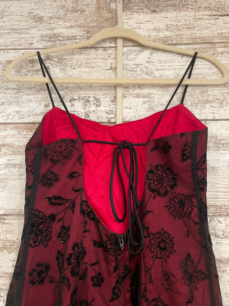 BURGUNDY/BLACK LONG DRESS