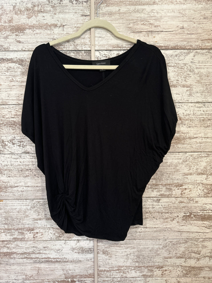 BLACK SHORT SLEEVE TOP