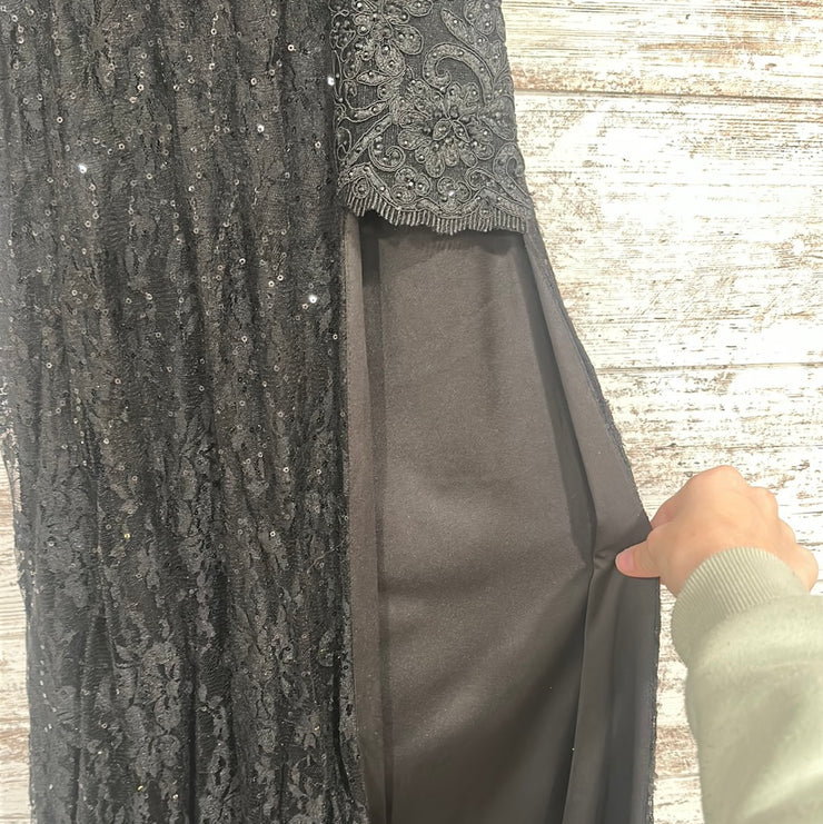 BLACK/LACE MERMAID GOWN