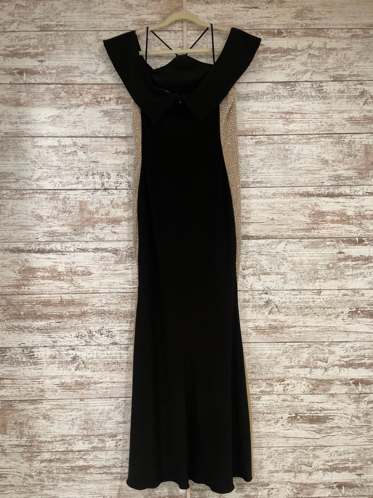 BLACK/SILVER LONG EVENING GOWN