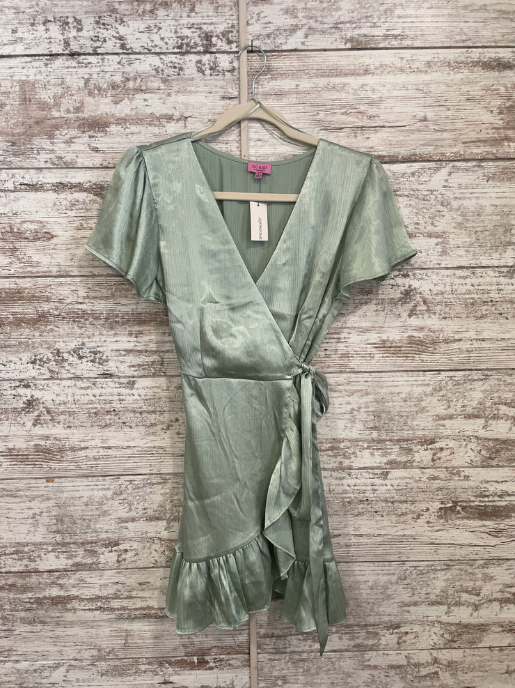 GREEN SHORT DRESS (NEW)