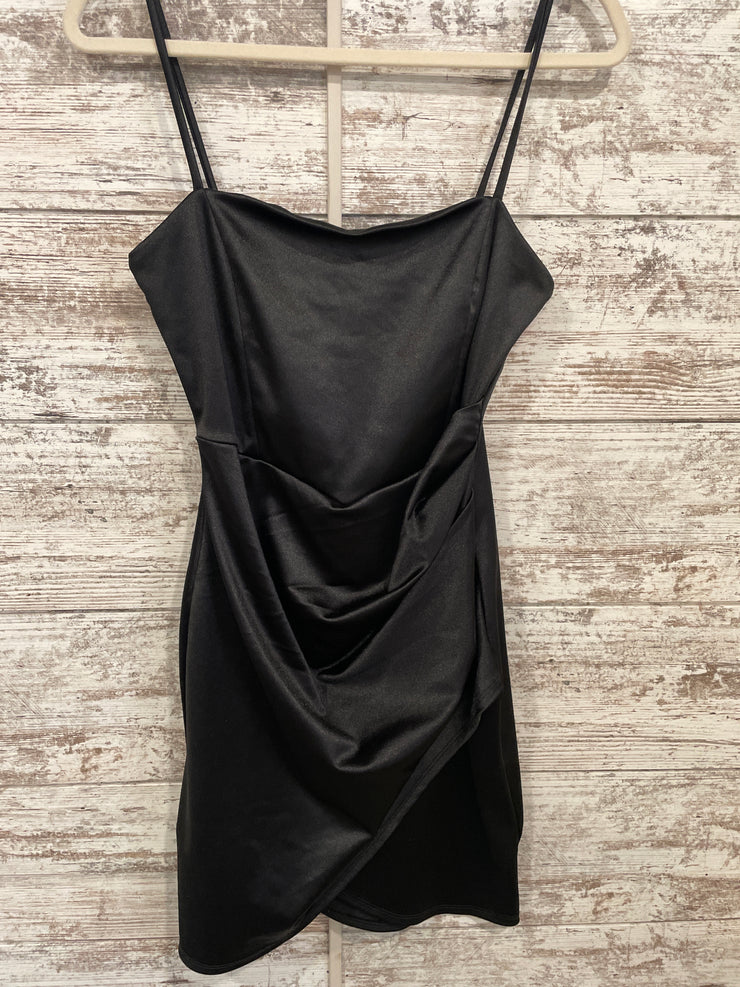 BLACK SHORT DRESS