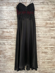 BLACK LONG EVENING GOWN