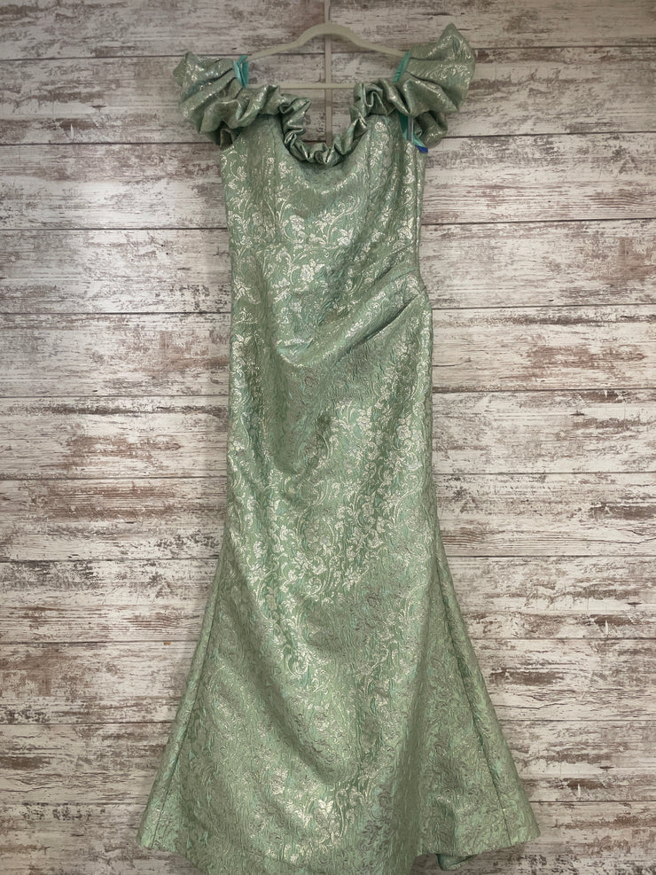 GREEN/FLORAL LONG DRES-NEW$790