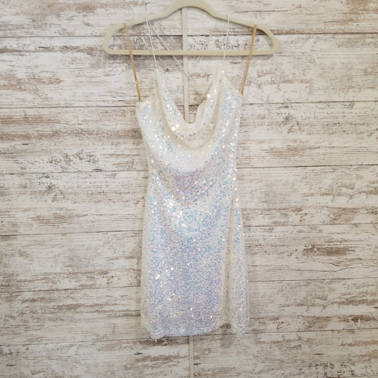 WHITE SPARKLY SHORT DRESS