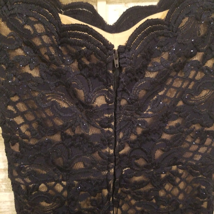 NAVY/TAN LACE SHORT DRESS