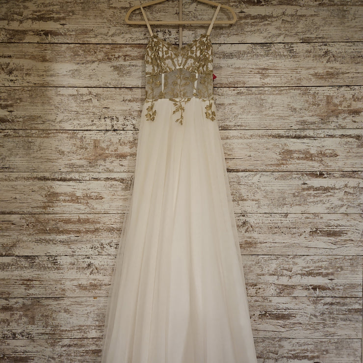 WHITE/GOLD A LINE GOWN