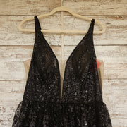 BLACK SPARKLY TIERED DRESS