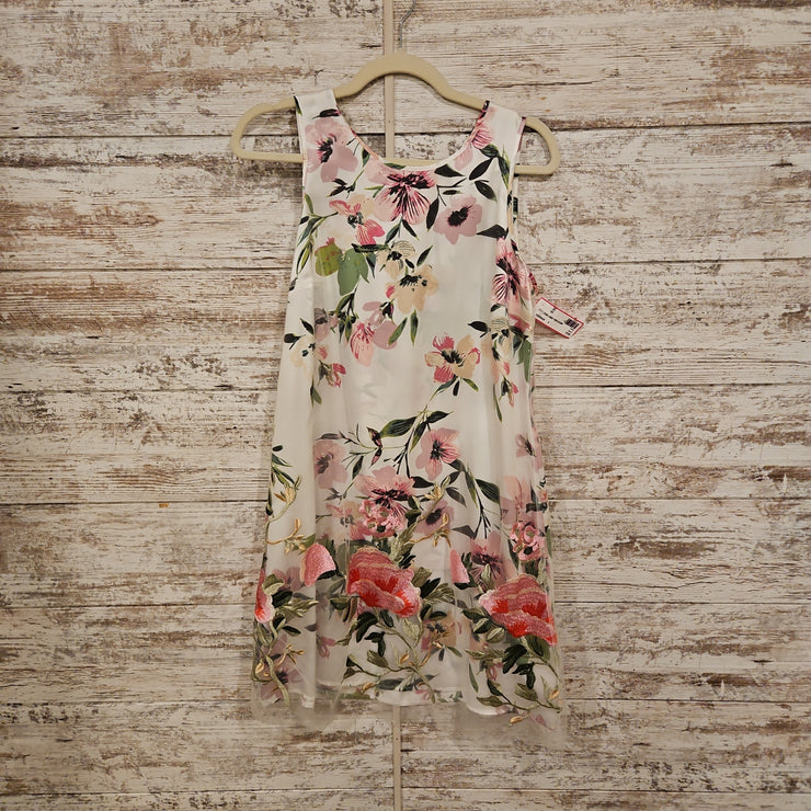 WHITE/FLORAL SHORT DRESS (NEW)