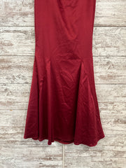 BURGUNDY LONG EVENING GOWN