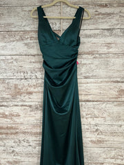 GREEN LONG EVENING GOWN