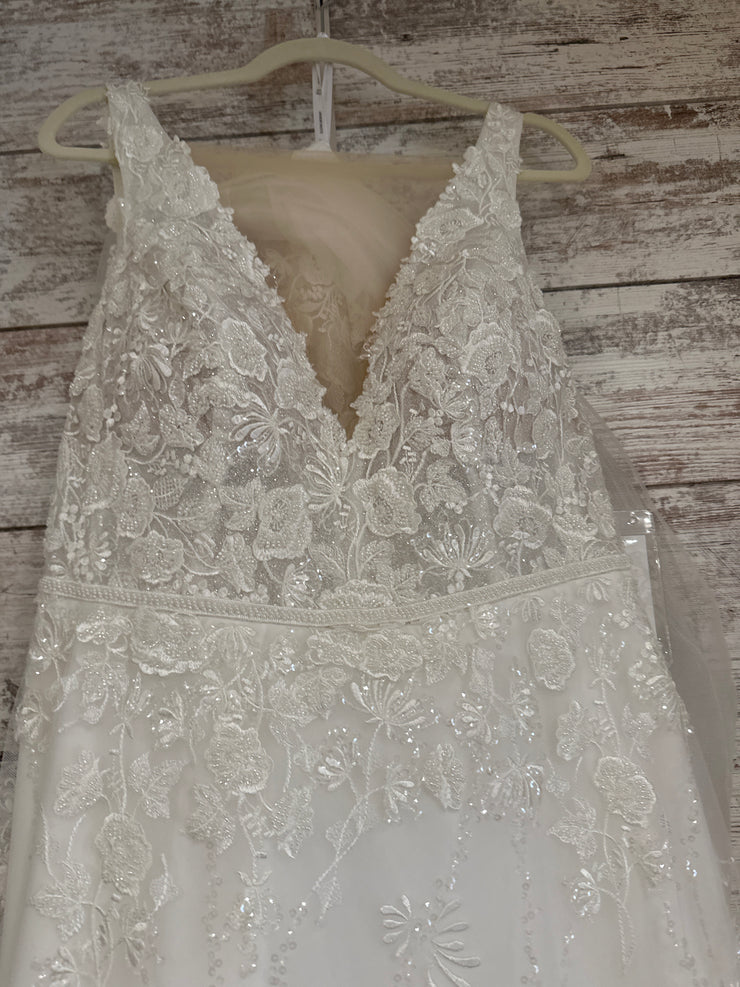 WHITE WEDDING GOWN (NEW) $1699