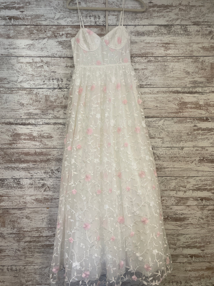 WHITE/PINK FLORAL A LINE (NEW)