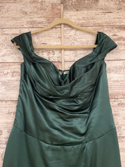 GREEN LONG EVENING GOWN