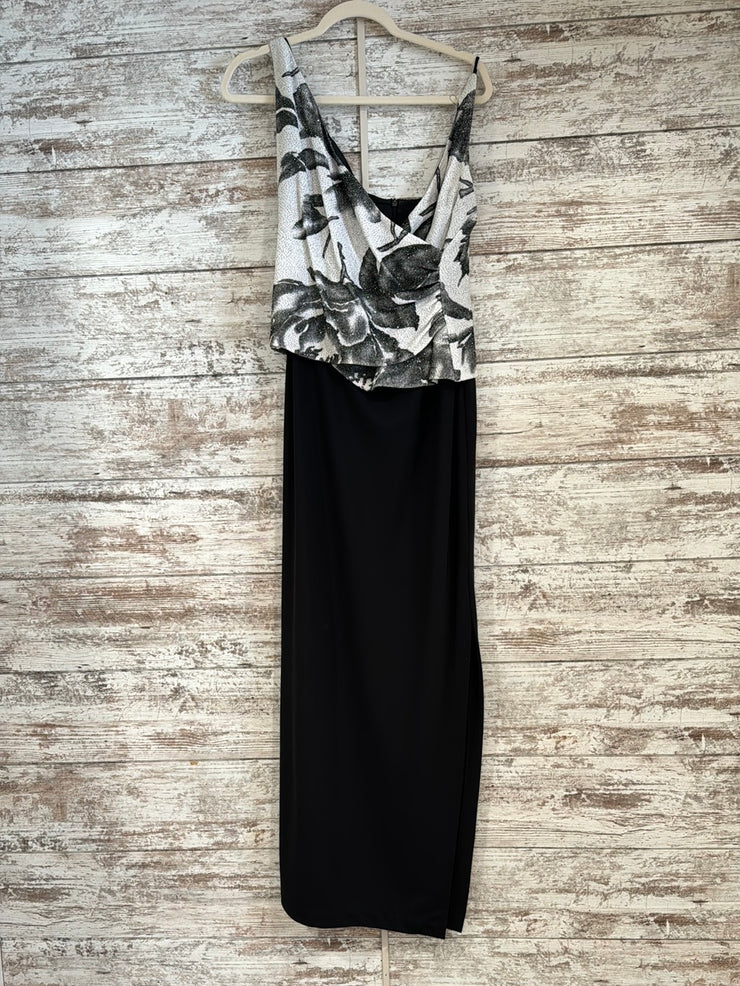 BLACK/WHITE LONG EVENING GOWN