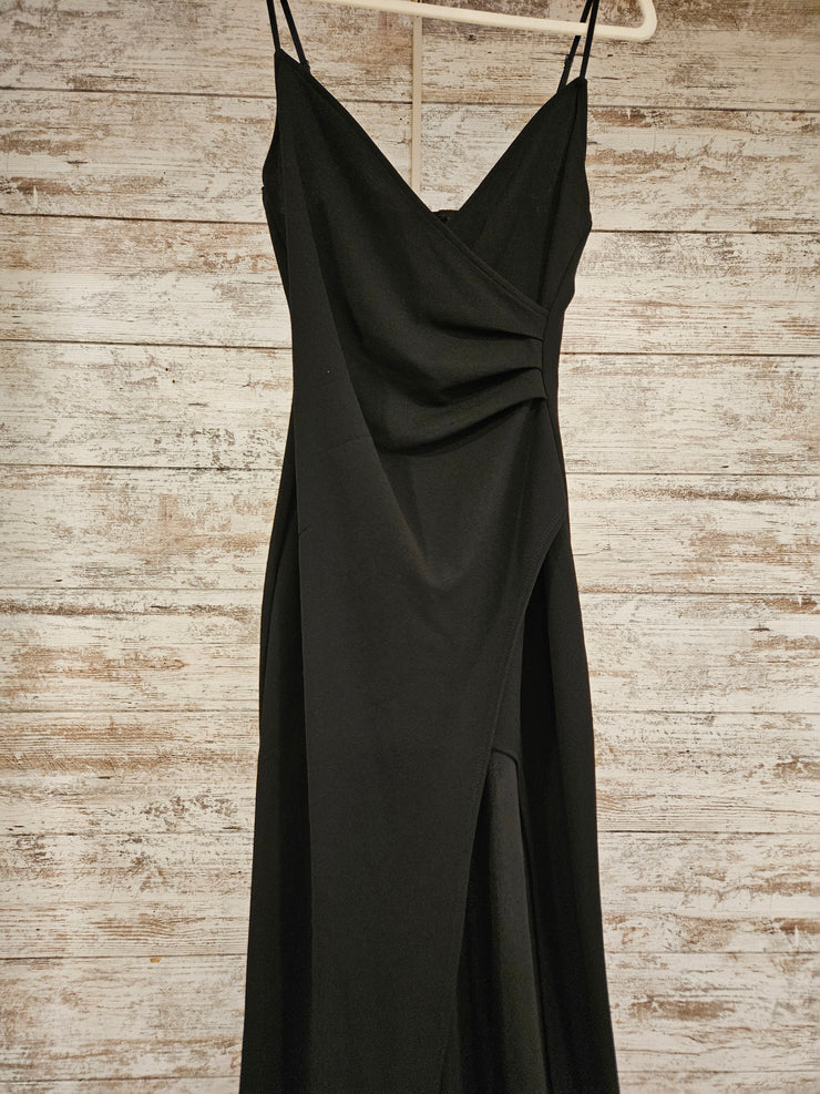 BLACK LONG EVENING GOWN
