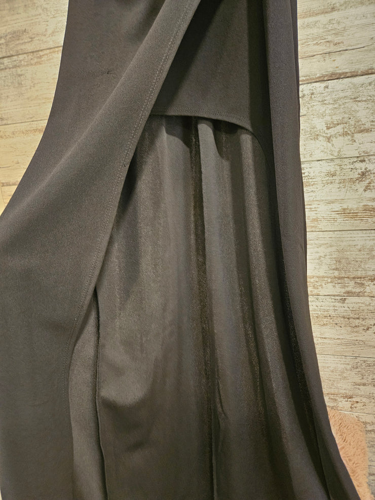 BLACK LONG EVENING GOWN