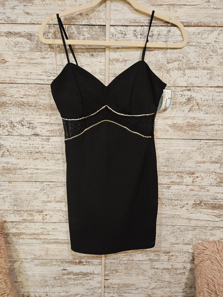 BLACK SHORT DRESS