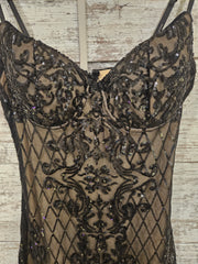 BLACK/NUDE SPARKLY SHORT DRESS