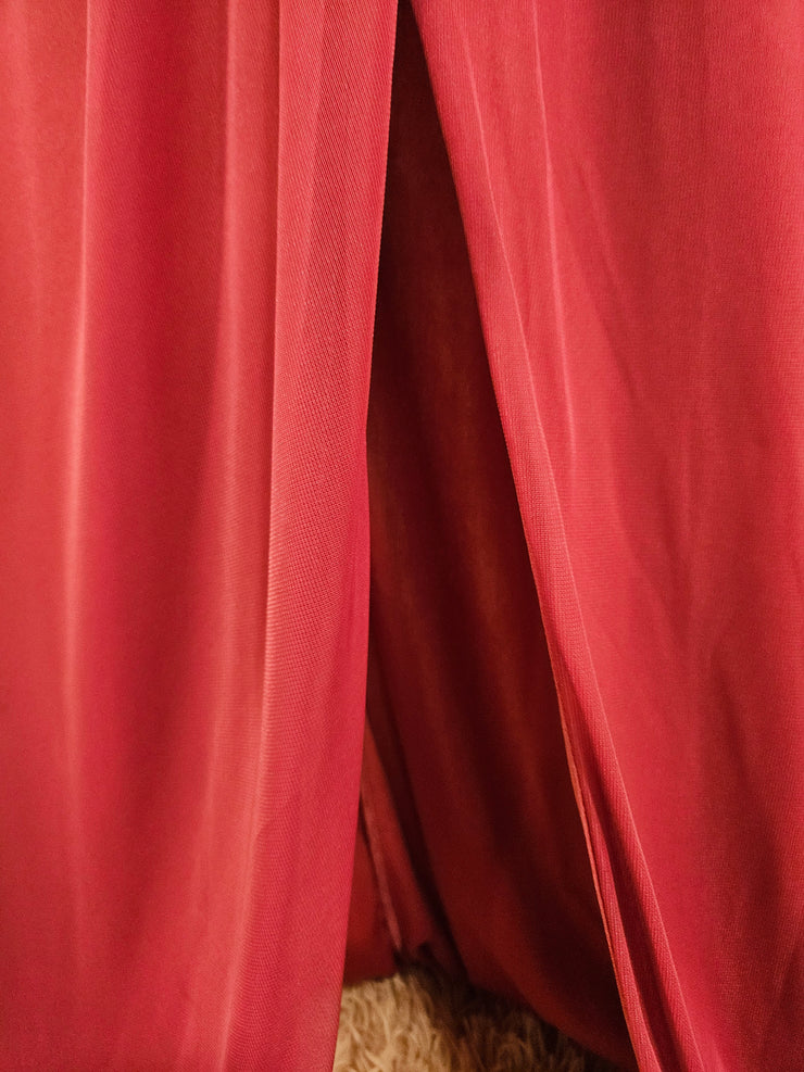 BURGUNDY LONG EVENING GOWN