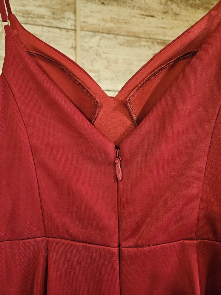 BURGUNDY LONG EVENING GOWN