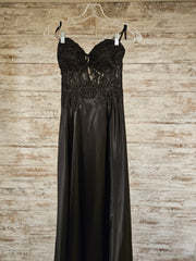 BLACK LONG EVENING GOWN