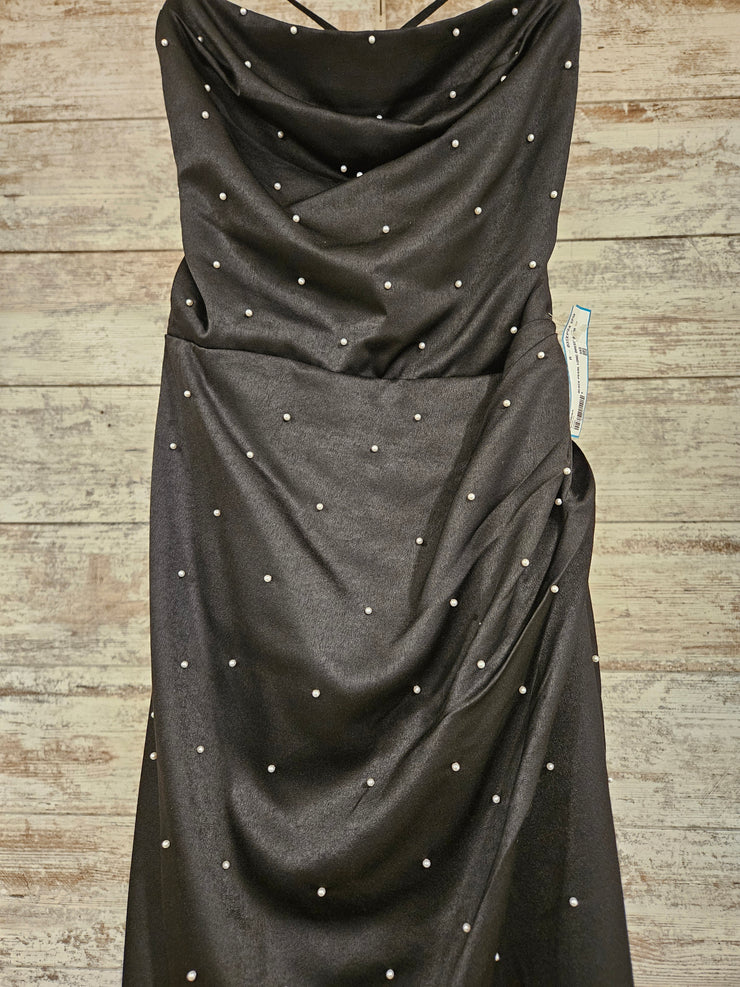 BLACK PEARL LONG DRESS (NEW)