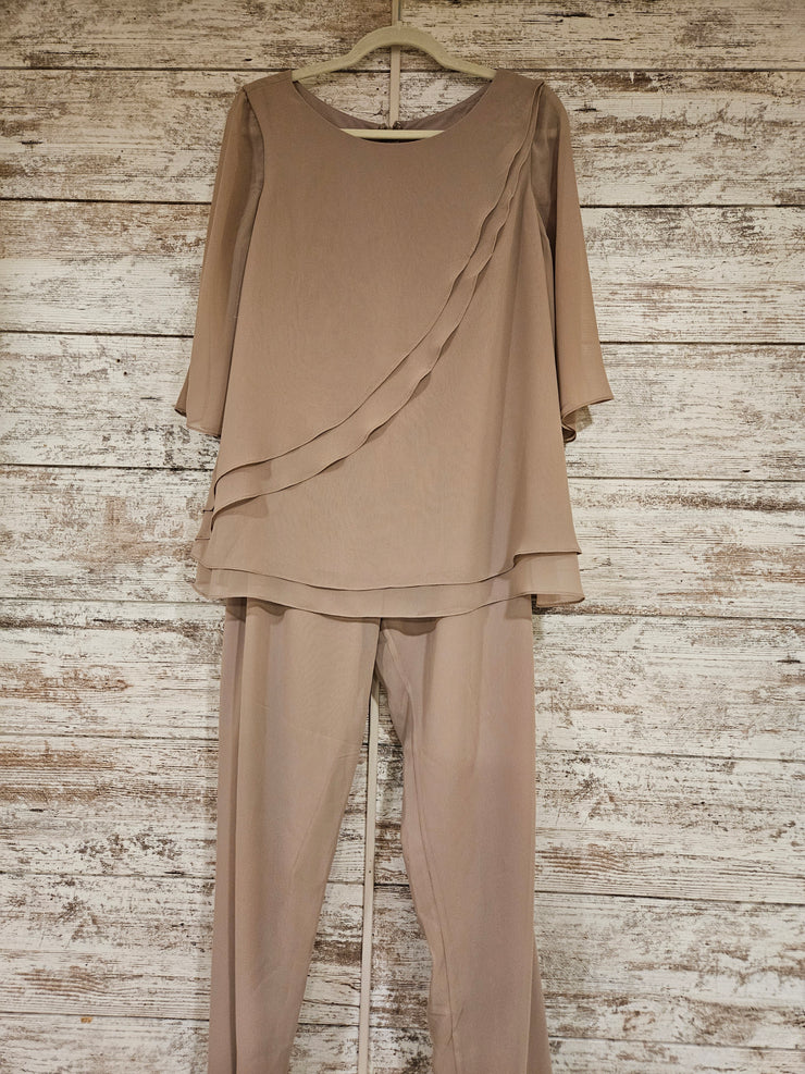 TAN 2 PC. PANTS SET (NEW)