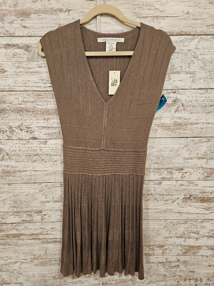 TAN SHORT DRESS (NEW) $118