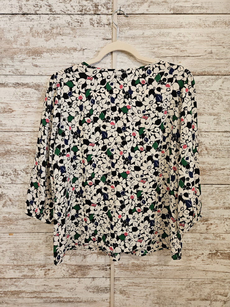 WHITE/FLORAL LONG SLEEVE TOP