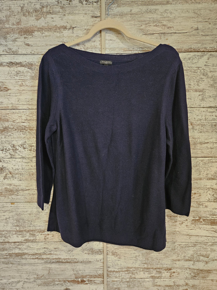 NAVY SWEATER