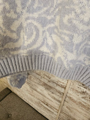 BLUE/WHITE CROP SWEATER