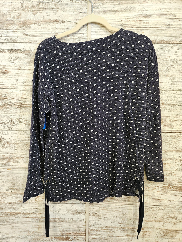 BLACK/WHITE HEARTS TOP $129