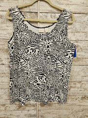 BLACK/WHITE SLEEVELESS TOP