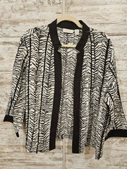 BLACK/WHITE OPEN JACKET $139