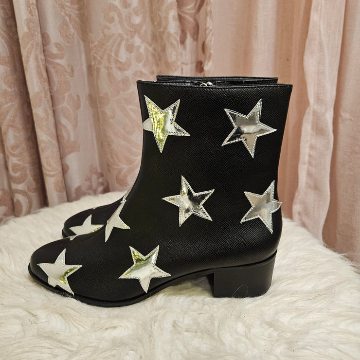 BLACK W/STARS BOOTS-NEW $100