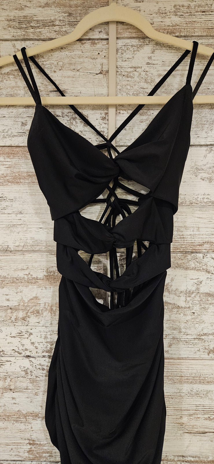 BLACK LONG EVENING GOWN