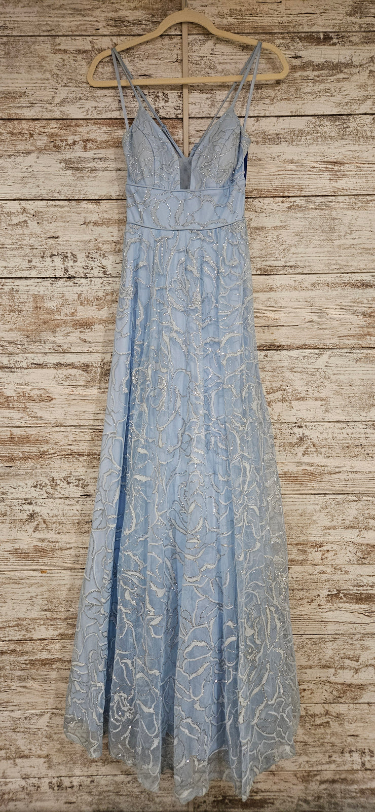 BLUE/WHITE A LINE GOWN