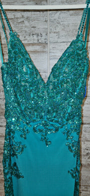 GREEN LONG EVENING GOWN