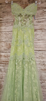 GREEN LACE MERMAID GOWN