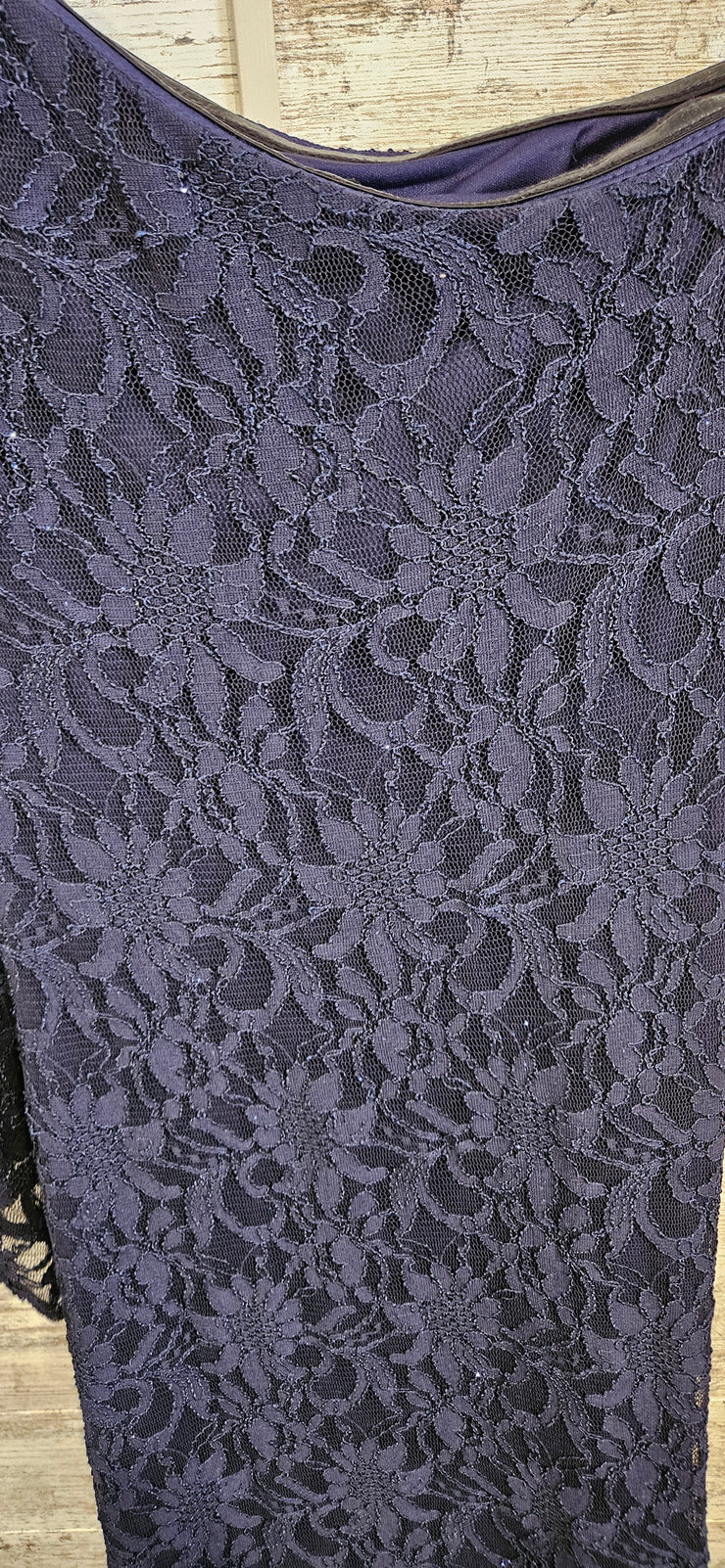 NAVY LACE LONG EVENING GOWN