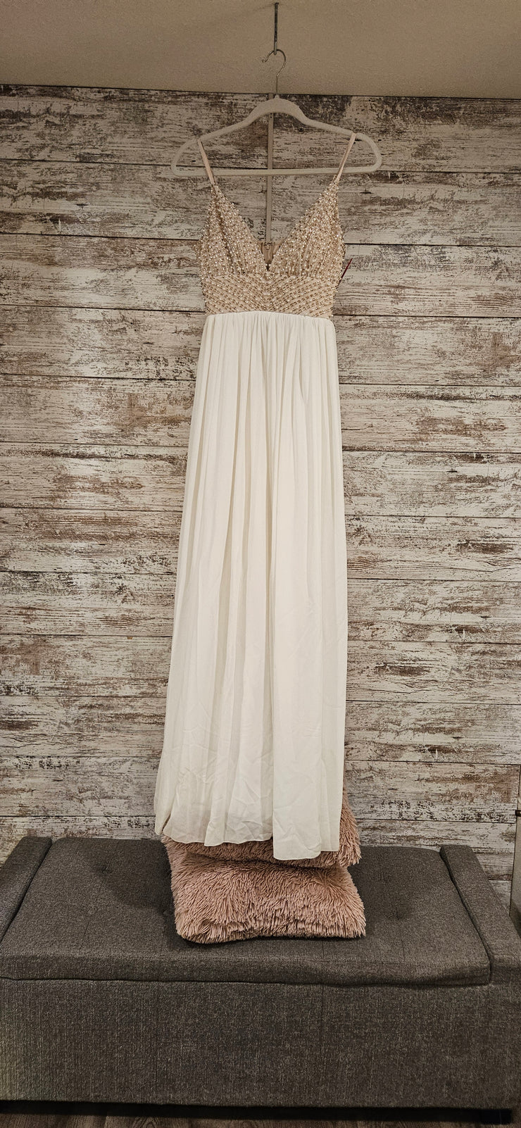 WHITE/GOLD LONG EVENING GOWN
