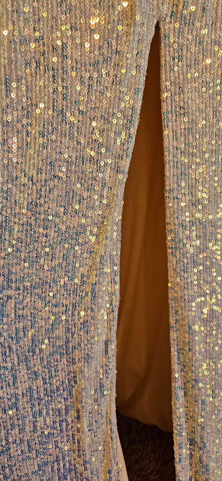 GOLD SPARKLY LONG EVENING GOWN