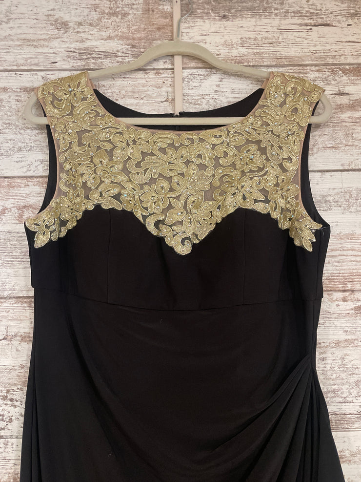 BLACK/GOLD LONG EVENING GOWN