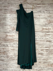 GREEN ONE SHOULDER LONG DRESS